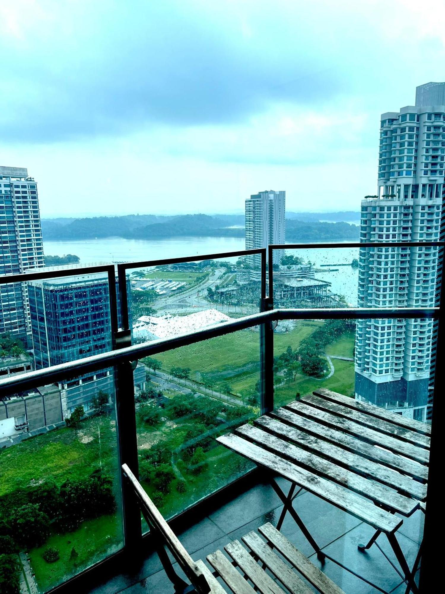 Almas Puteri Harbour Nusajaya Suite Room Exclusive Room 5 Min To Legoaland By Homespace מראה חיצוני תמונה