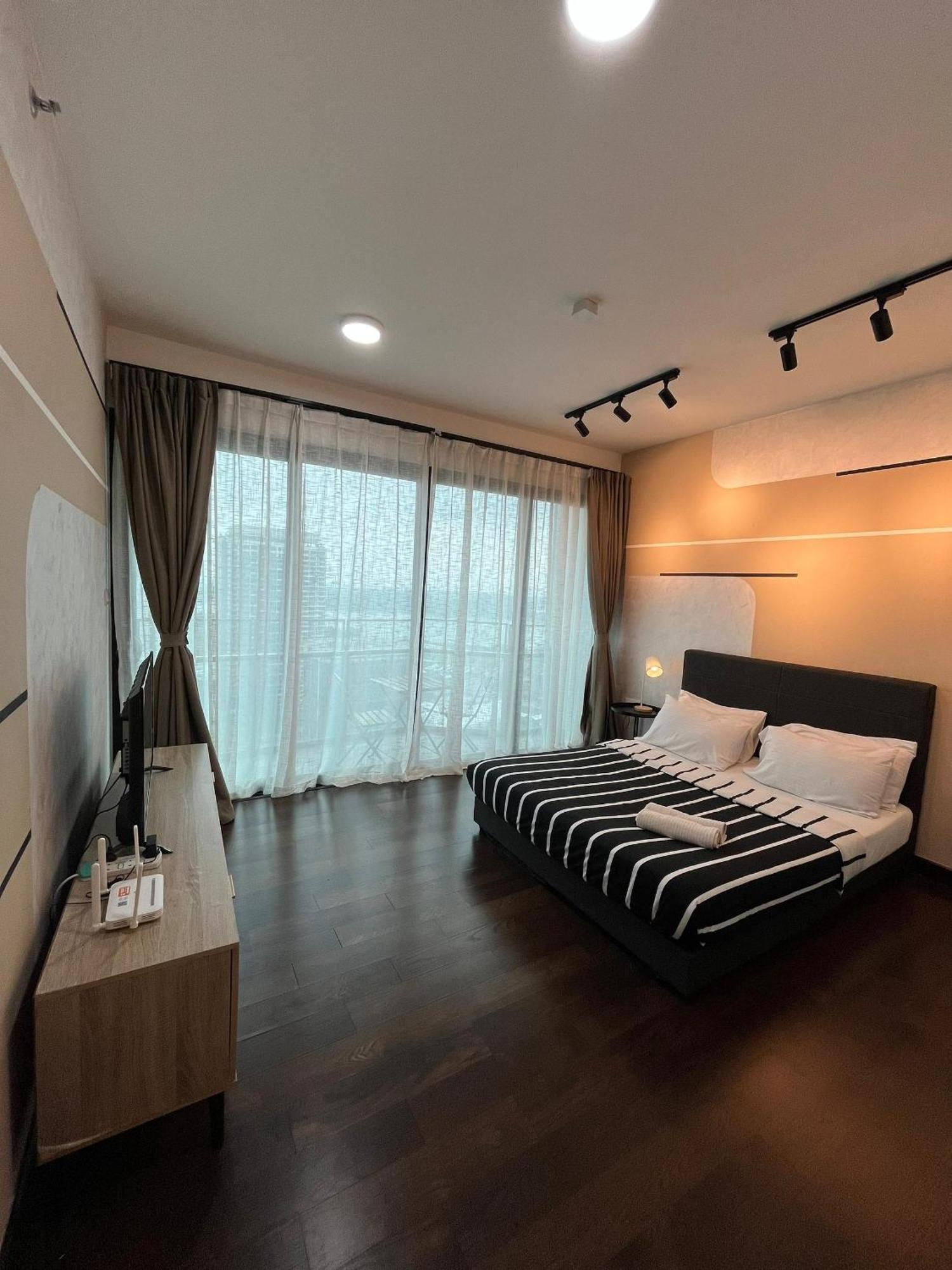 Almas Puteri Harbour Nusajaya Suite Room Exclusive Room 5 Min To Legoaland By Homespace מראה חיצוני תמונה