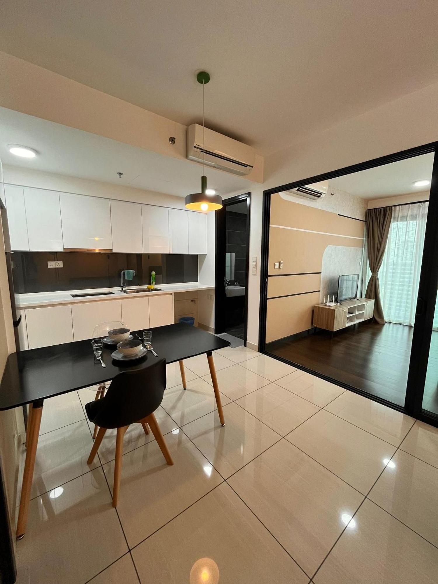 Almas Puteri Harbour Nusajaya Suite Room Exclusive Room 5 Min To Legoaland By Homespace מראה חיצוני תמונה